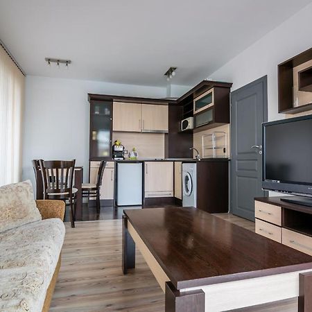 Cozy One-Bedroom Apartment In Night Breeze Burgas Exteriör bild