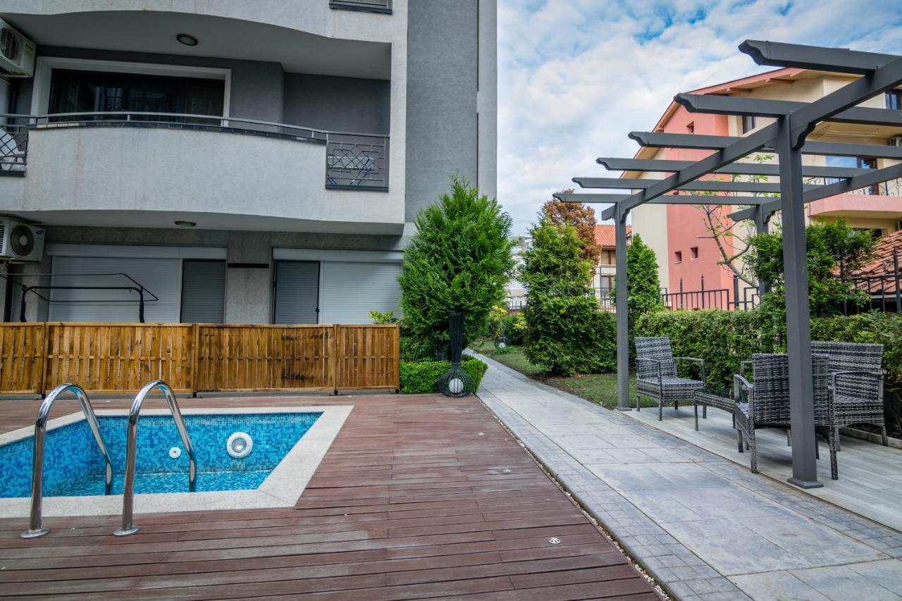 Cozy One-Bedroom Apartment In Night Breeze Burgas Exteriör bild