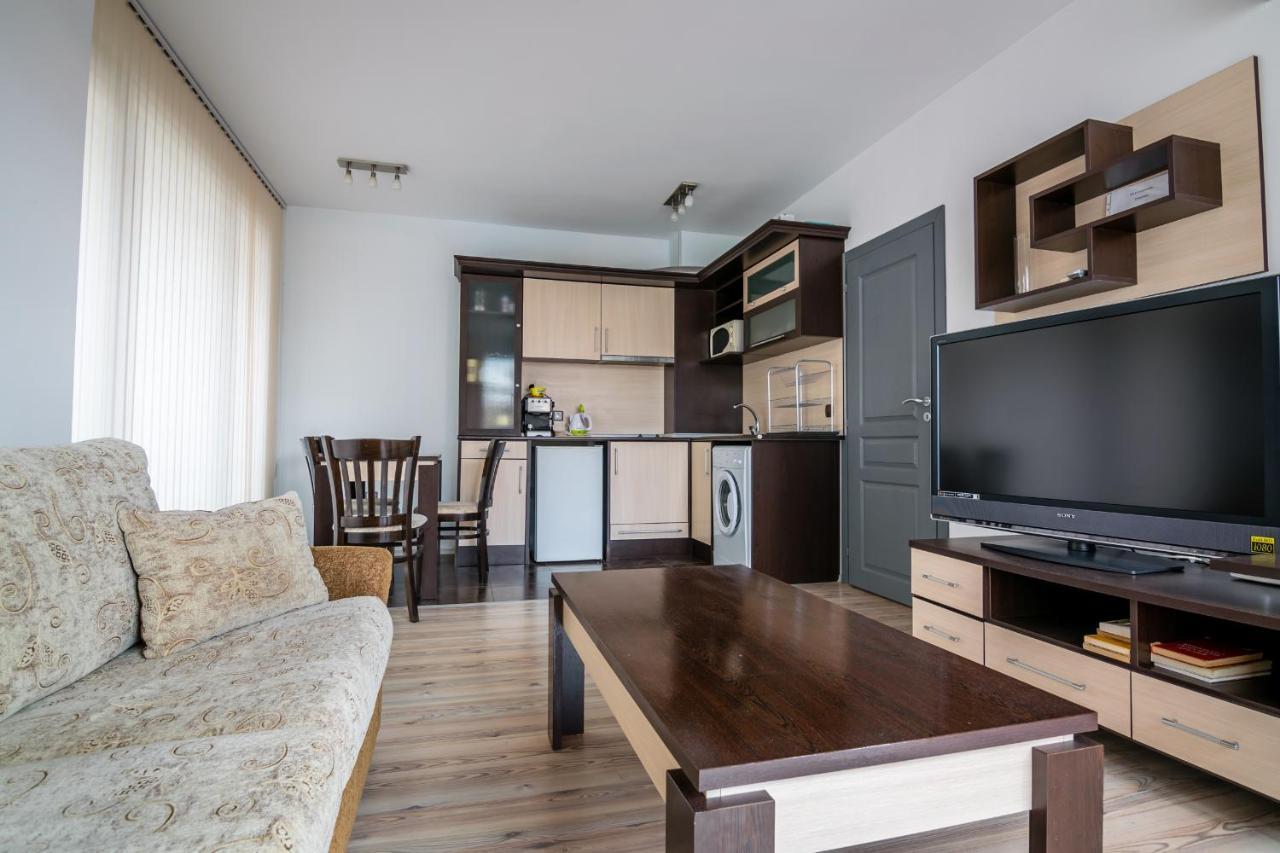 Cozy One-Bedroom Apartment In Night Breeze Burgas Exteriör bild
